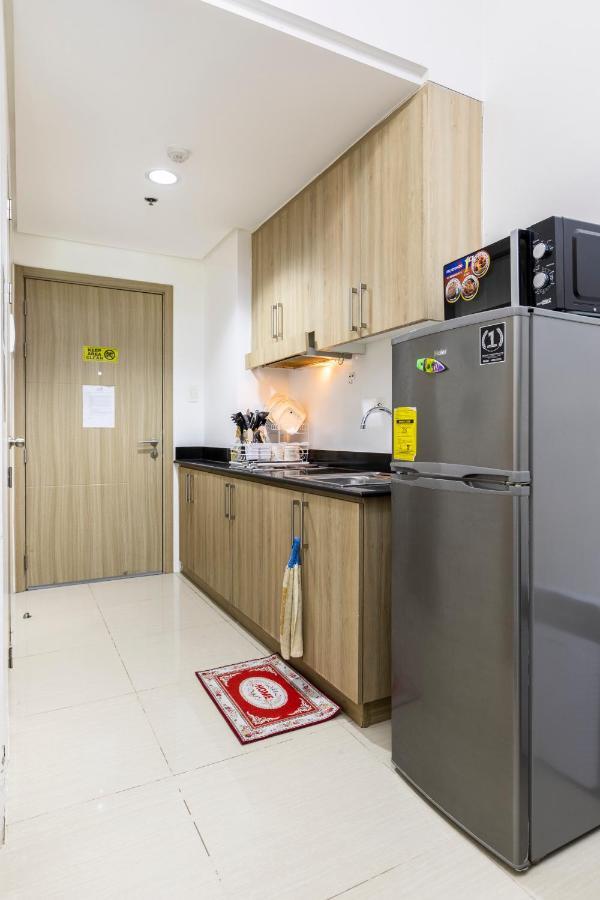 Staycation At Shore - Direct Pool Manila Exterior foto